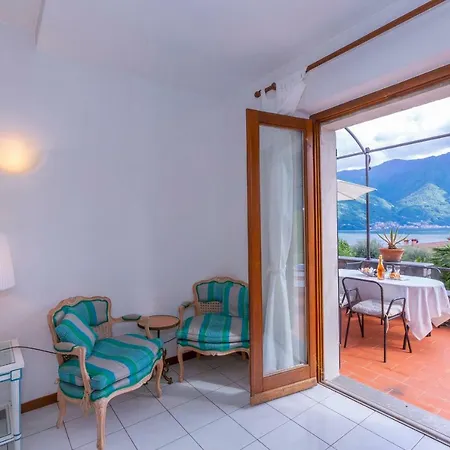 Brentano Magnifico Apartment